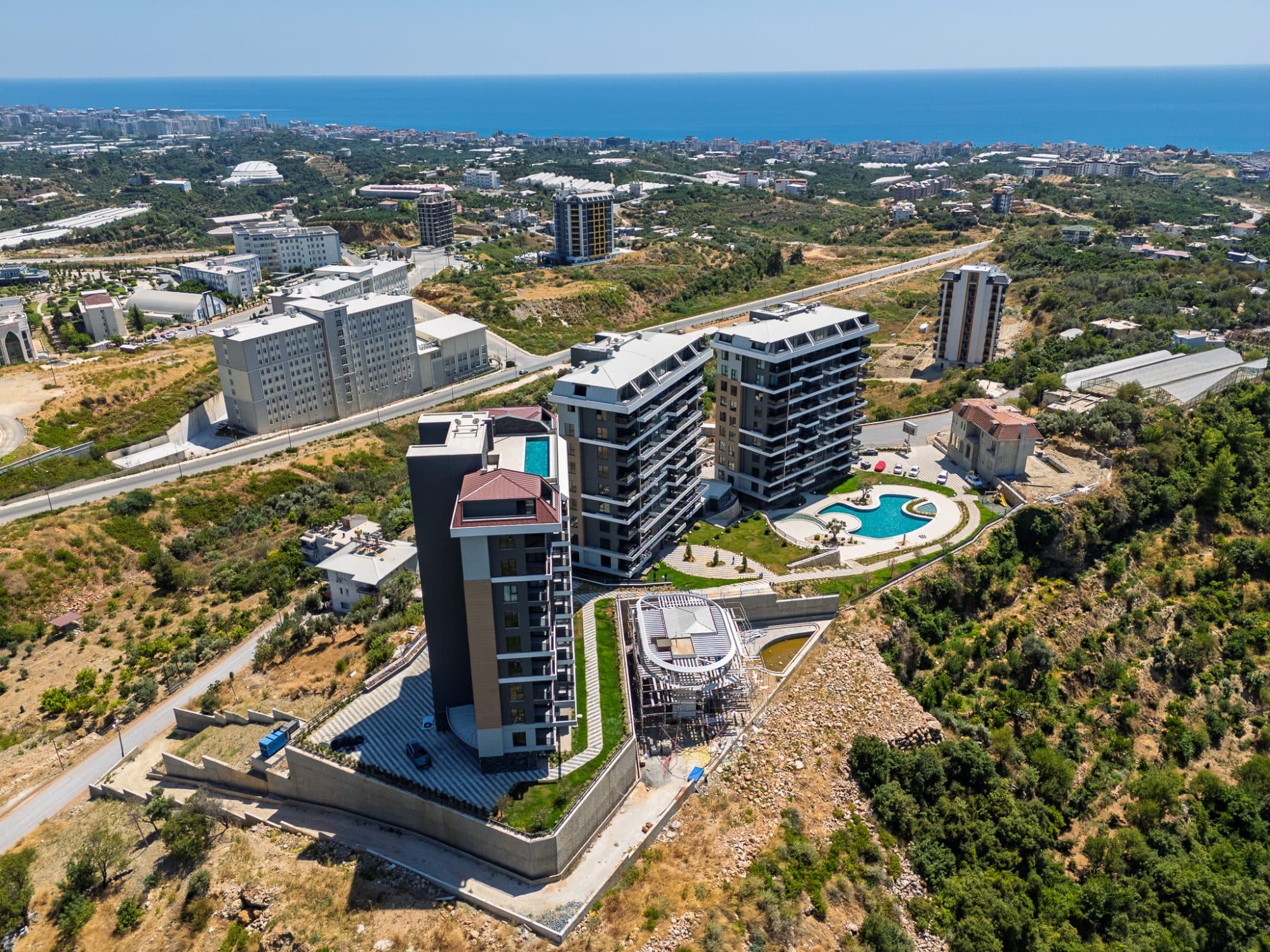KÜÇÜKER TOWER DENİZ MANZARALI KİRALIK 1+1 DAİRELER