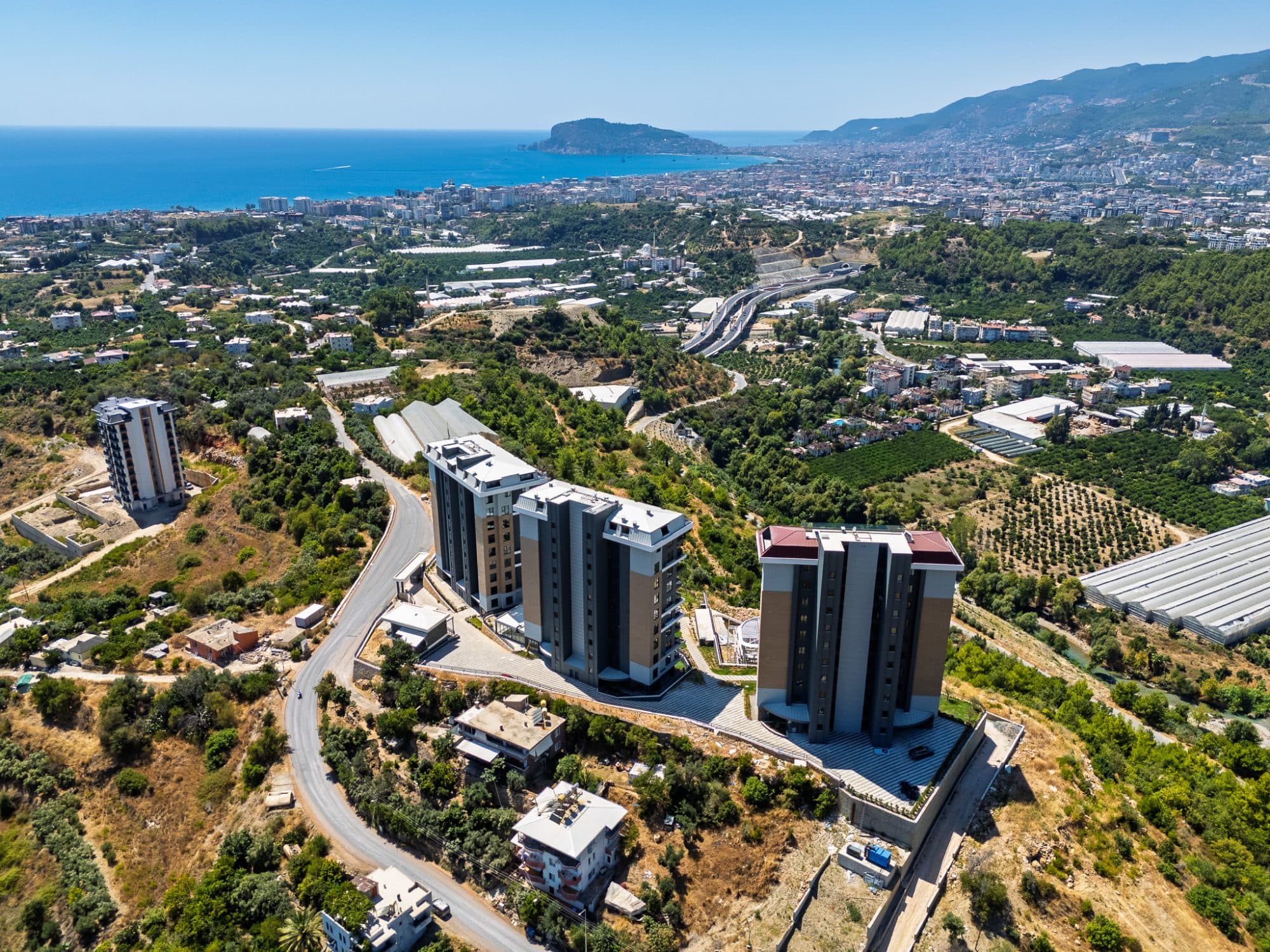KÜÇÜKER TOWER DENİZ MANZARALI KİRALIK 1+1 DAİRELER