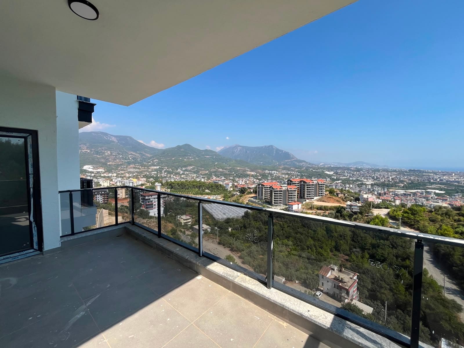 ALANYA ÇIPLAKLI 2+1 KİRALIK DAİRELER DENİZ MANZARALI 