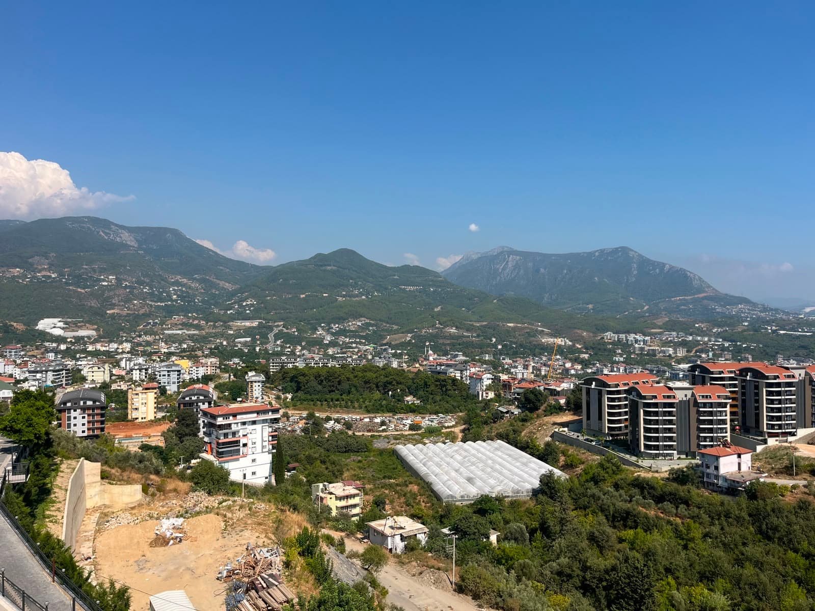 ALANYA ÇIPLAKLI 2+1 KİRALIK DAİRELER DENİZ MANZARALI 