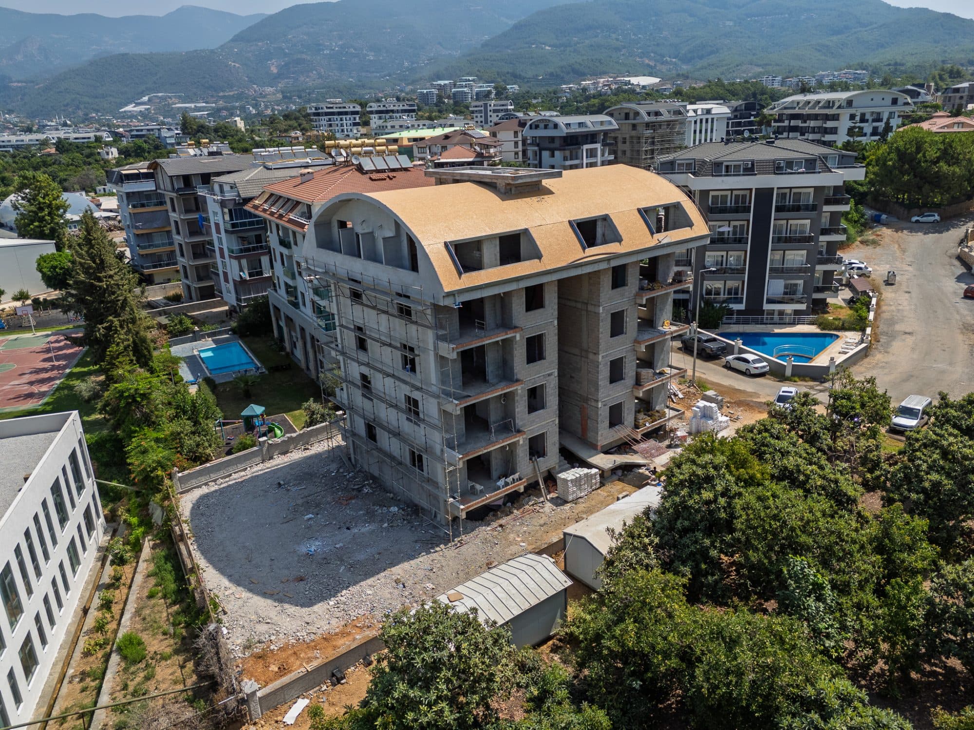 OBA MAHALLESİ YENİ PROJEDE SATILIK 3+1 AYRI MUTFAKLI DAİRE