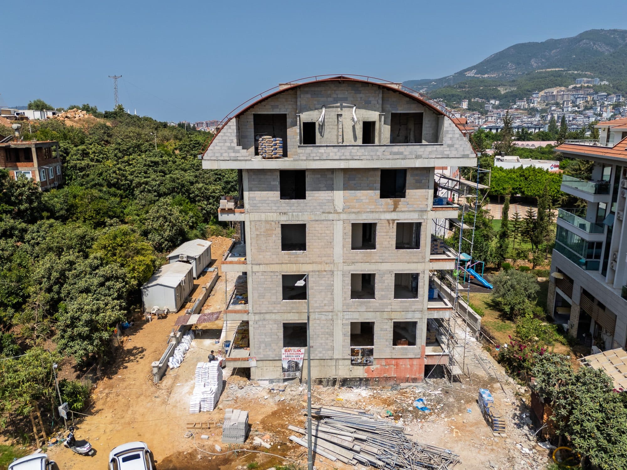 OBA MAHALLESİ YENİ PROJEDE SATILIK 3+1 AYRI MUTFAKLI DAİRE
