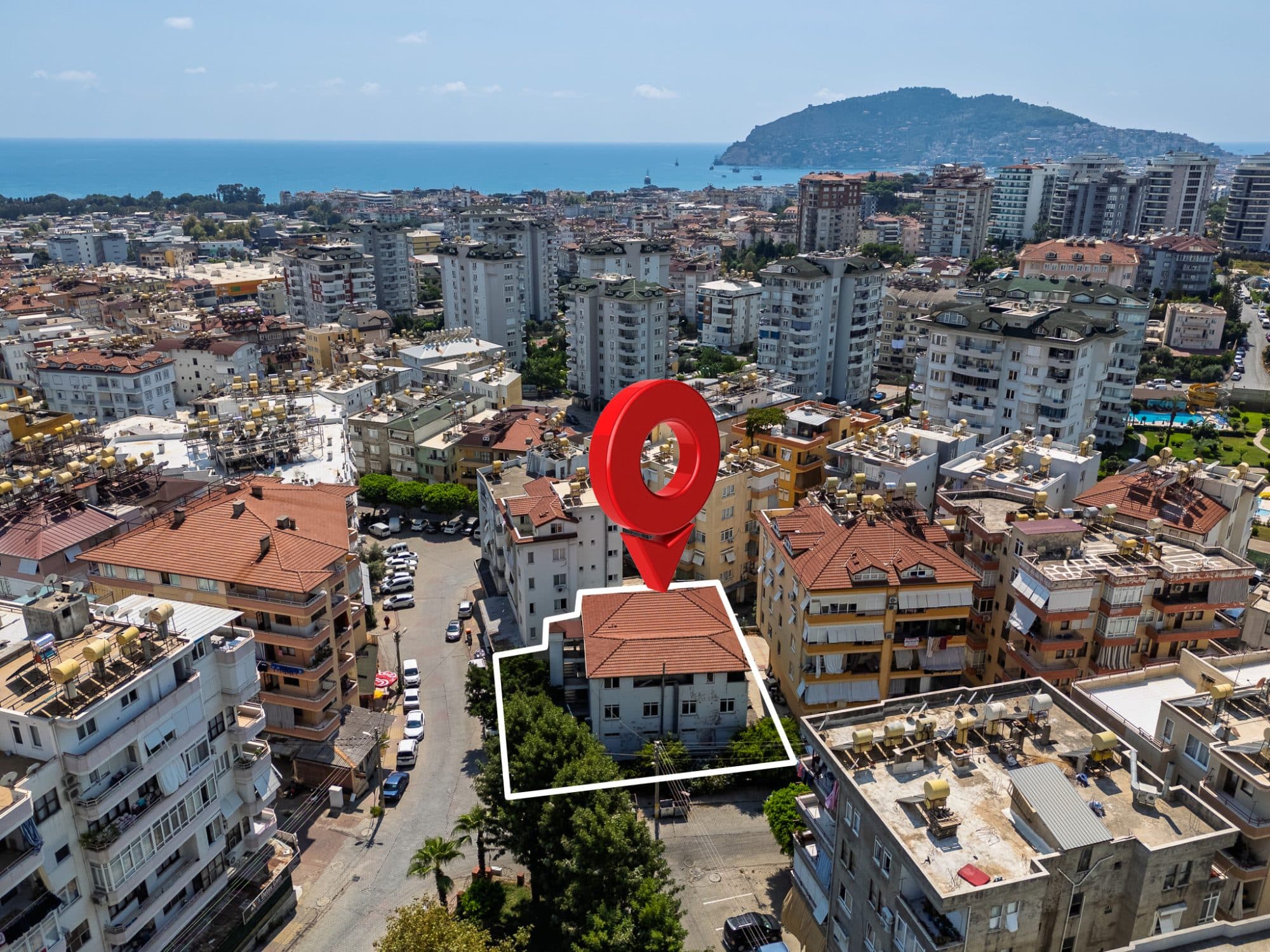 CİKCİLLİ MERKEZDE SATILIK 242M² ARSA ÜZERİNDE 4 KATLI TİCARİ BİNA