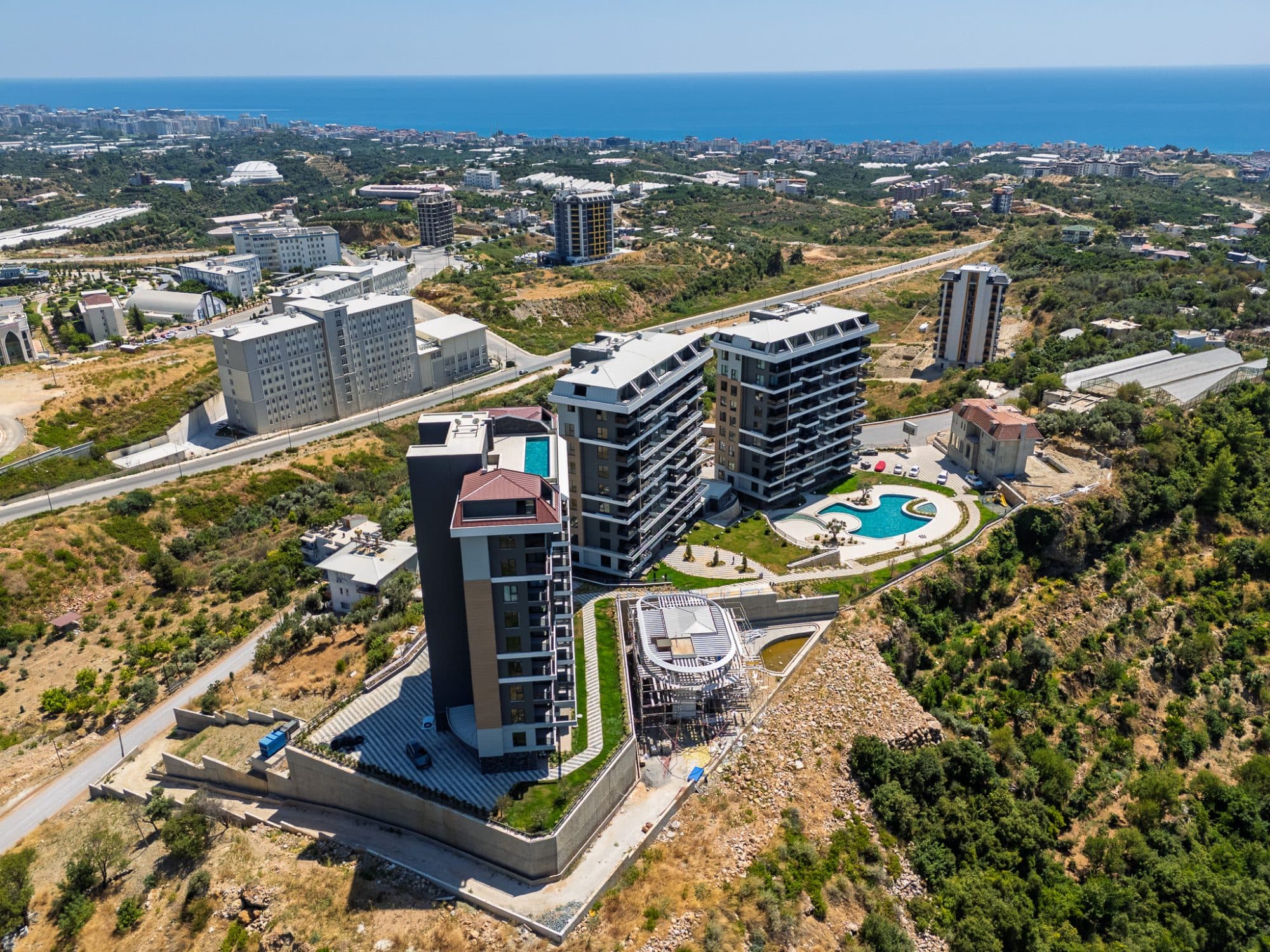 KÜÇÜKER TOWER DENİZ MANZARALI KİRALIK 1+1 DAİRELER