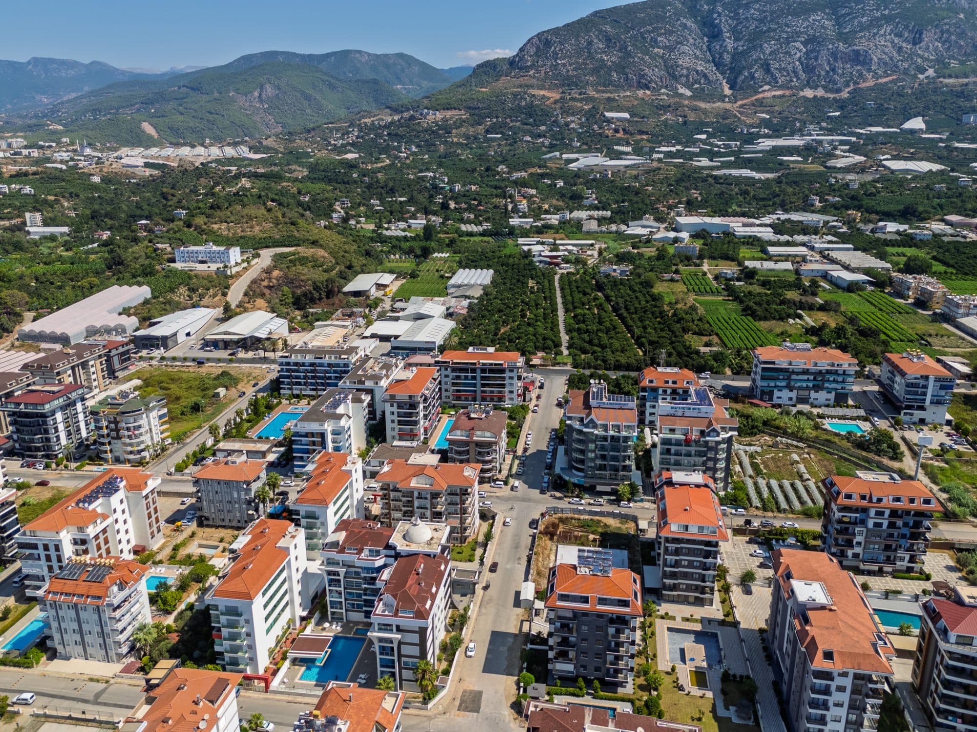 ALANYA KESTEL'DE DENİZE 150MT SATILIK FULL EŞYALI AKTİVİTELİ 1+1