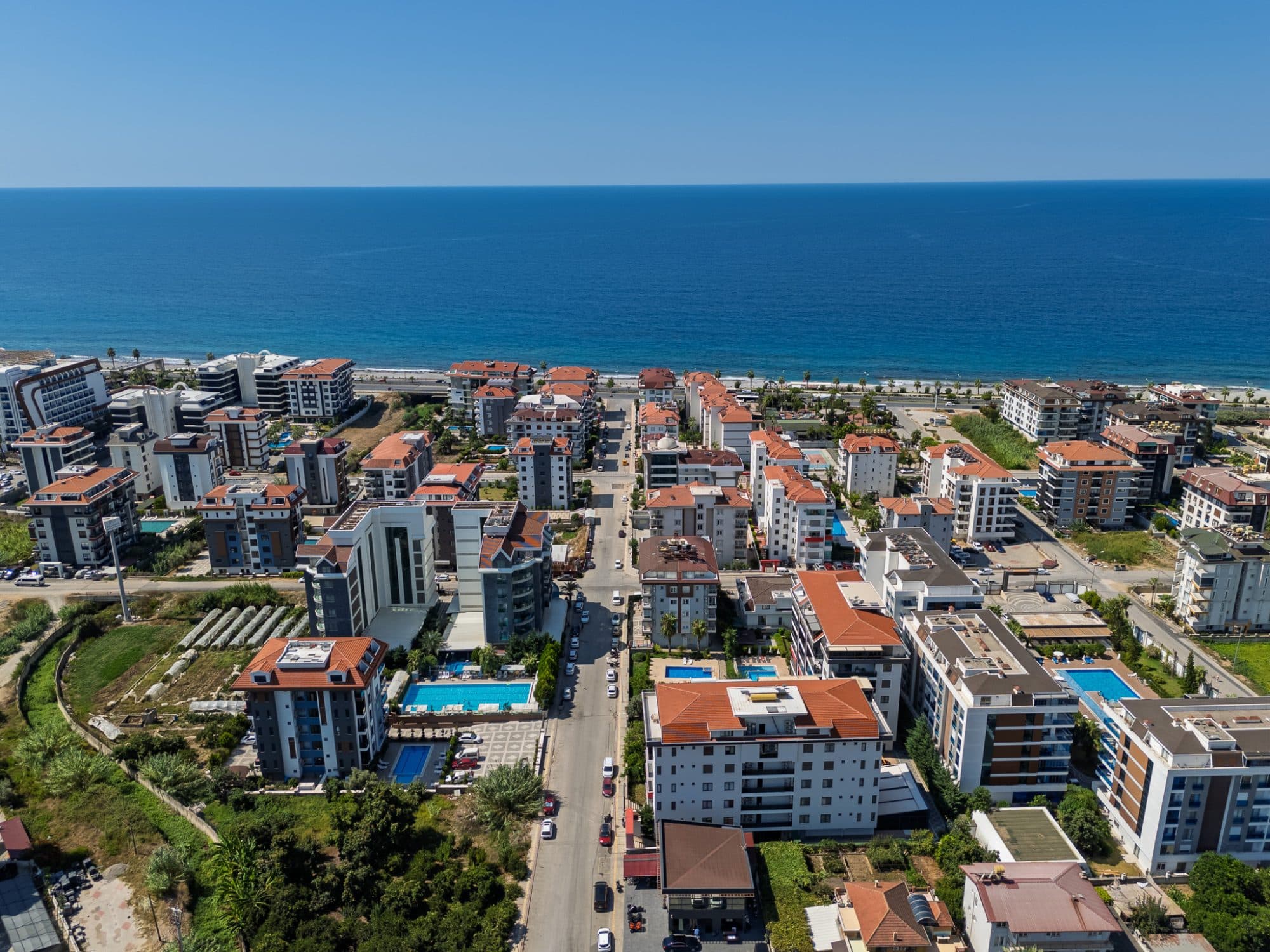 ALANYA KESTEL'DE DENİZE 150MT SATILIK FULL EŞYALI AKTİVİTELİ 1+1
