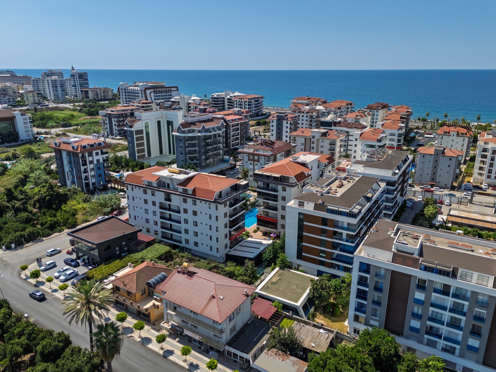 ALANYA KESTEL'DE DENİZE 150MT SATILIK FULL EŞYALI AKTİVİTELİ 1+1