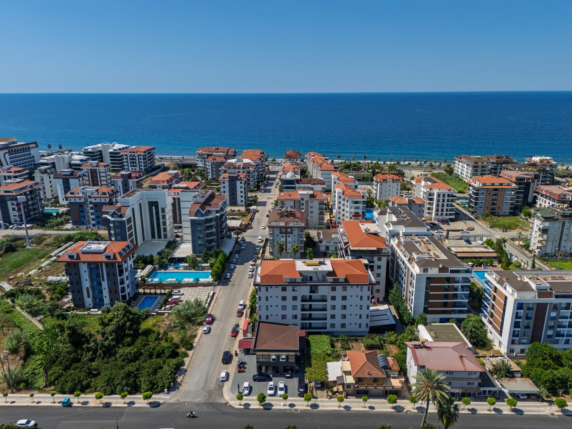 ALANYA KESTEL'DE DENİZE 150MT SATILIK FULL EŞYALI AKTİVİTELİ 1+1