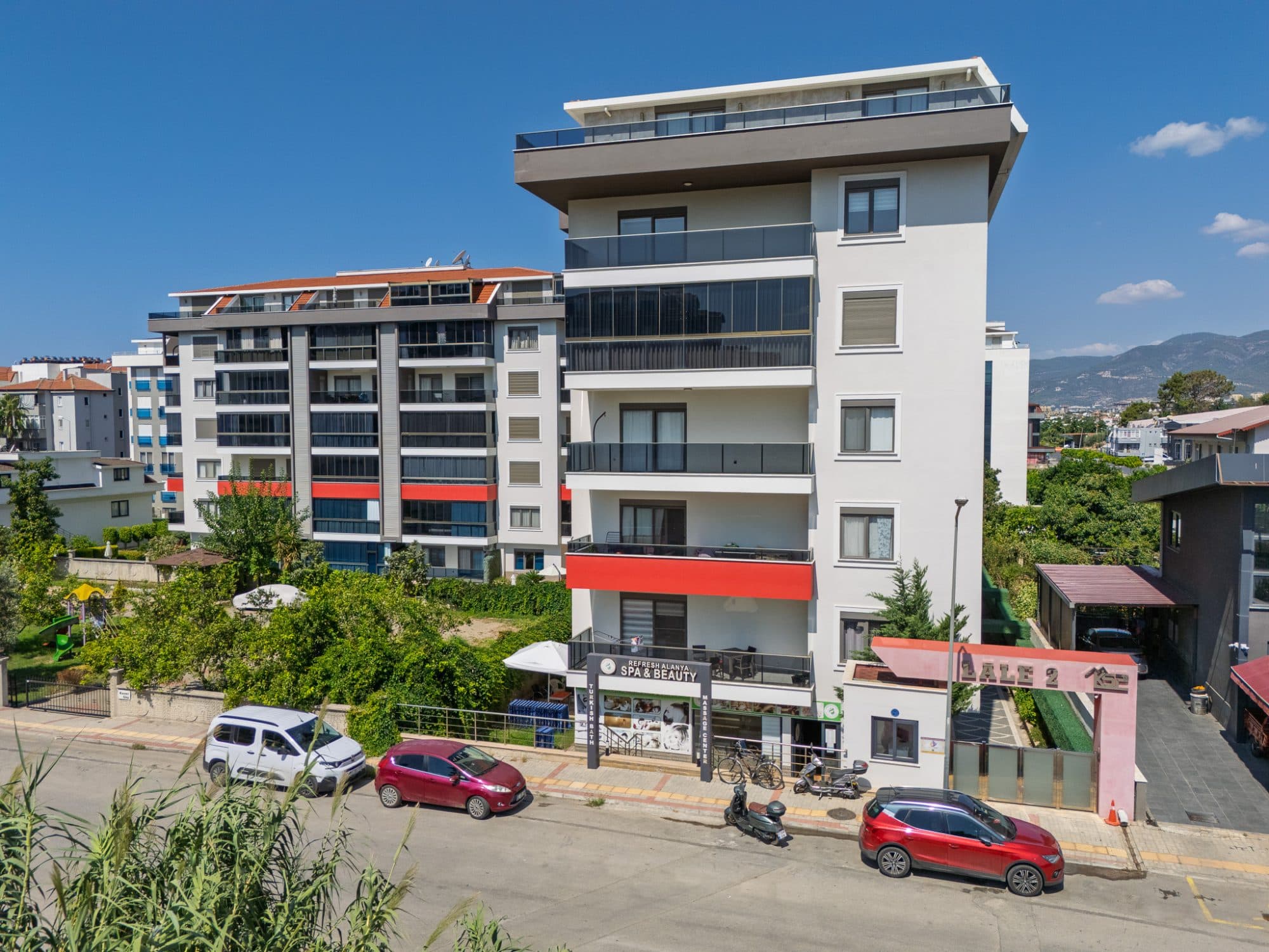 ALANYA KESTEL'DE DENİZE 150MT SATILIK FULL EŞYALI AKTİVİTELİ 1+1