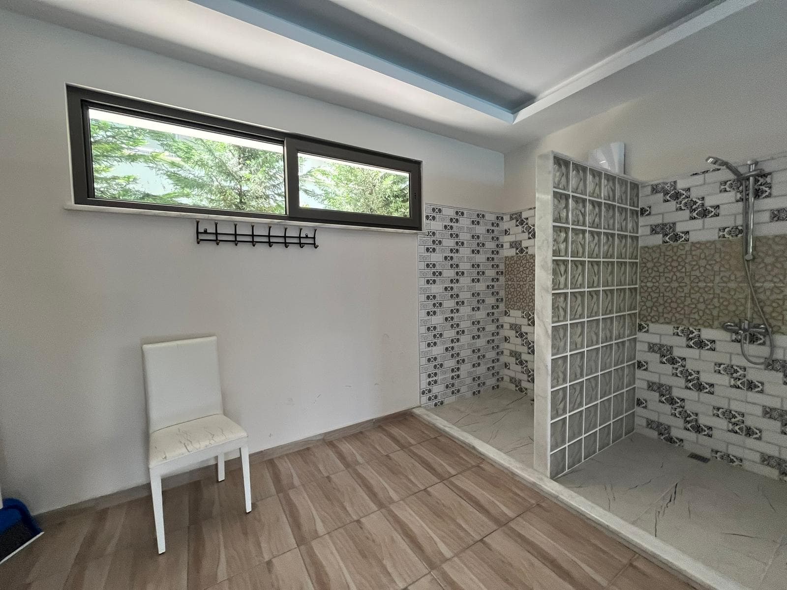 ALANYA KESTEL'DE DENİZE 150MT SATILIK FULL EŞYALI AKTİVİTELİ 1+1