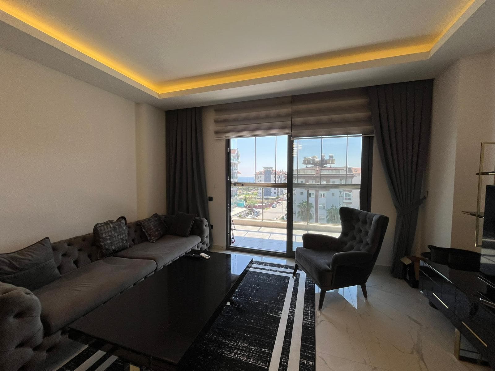 ALANYA KESTEL'DE DENİZE 150MT SATILIK FULL EŞYALI AKTİVİTELİ 1+1