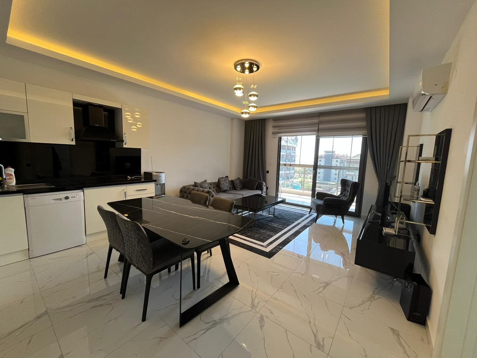 ALANYA KESTEL'DE DENİZE 150MT SATILIK FULL EŞYALI AKTİVİTELİ 1+1
