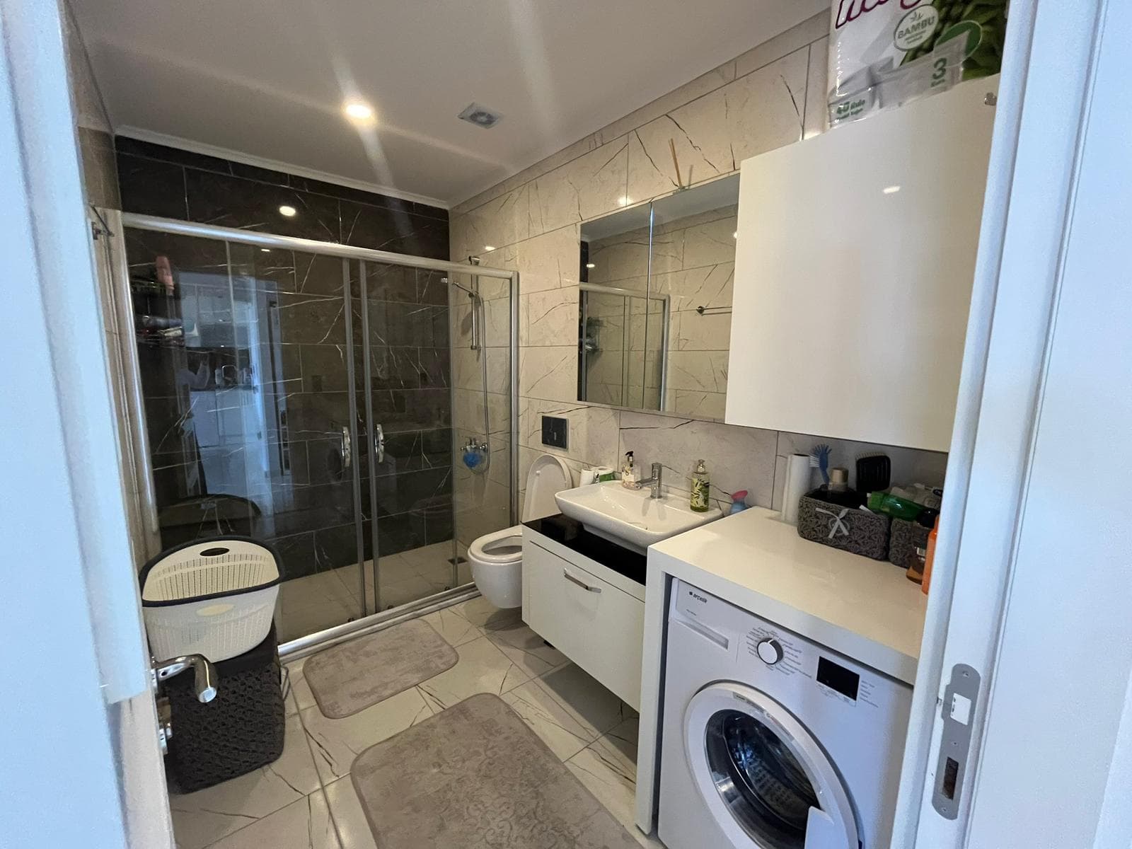 ALANYA KESTEL'DE DENİZE 150MT SATILIK FULL EŞYALI AKTİVİTELİ 1+1