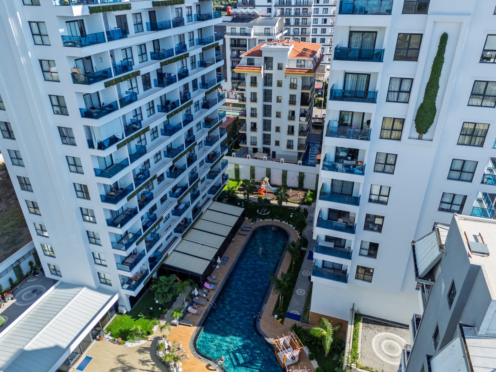 Alanya Mahmutlar Green Ocean Residence’ta Satılık 1+1 Daire