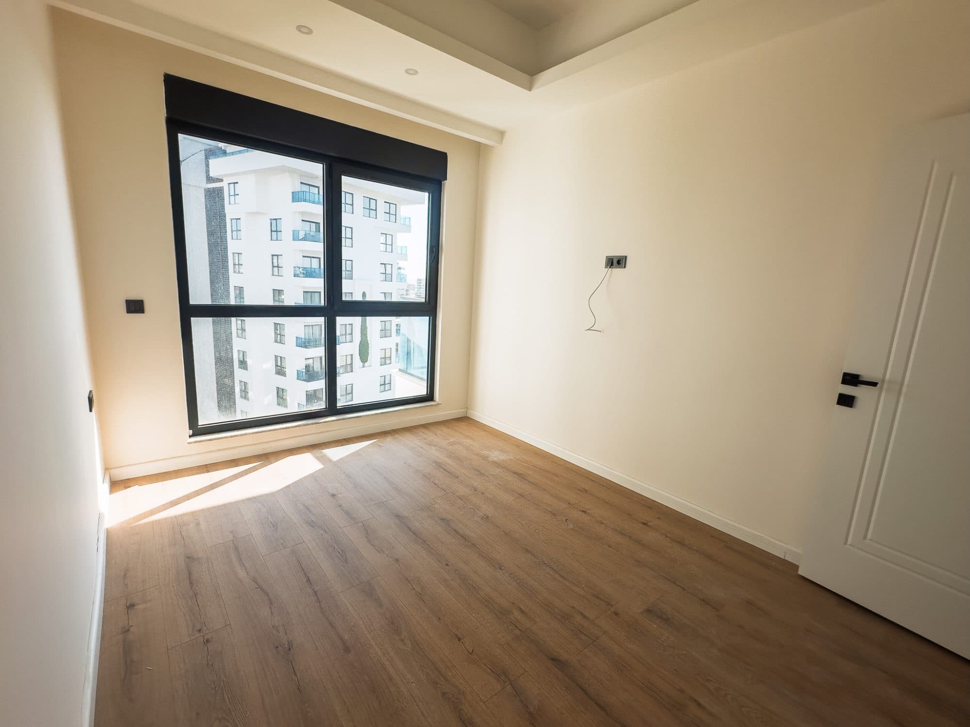 Alanya Mahmutlar Green Ocean Residence’ta Satılık 1+1 Daire