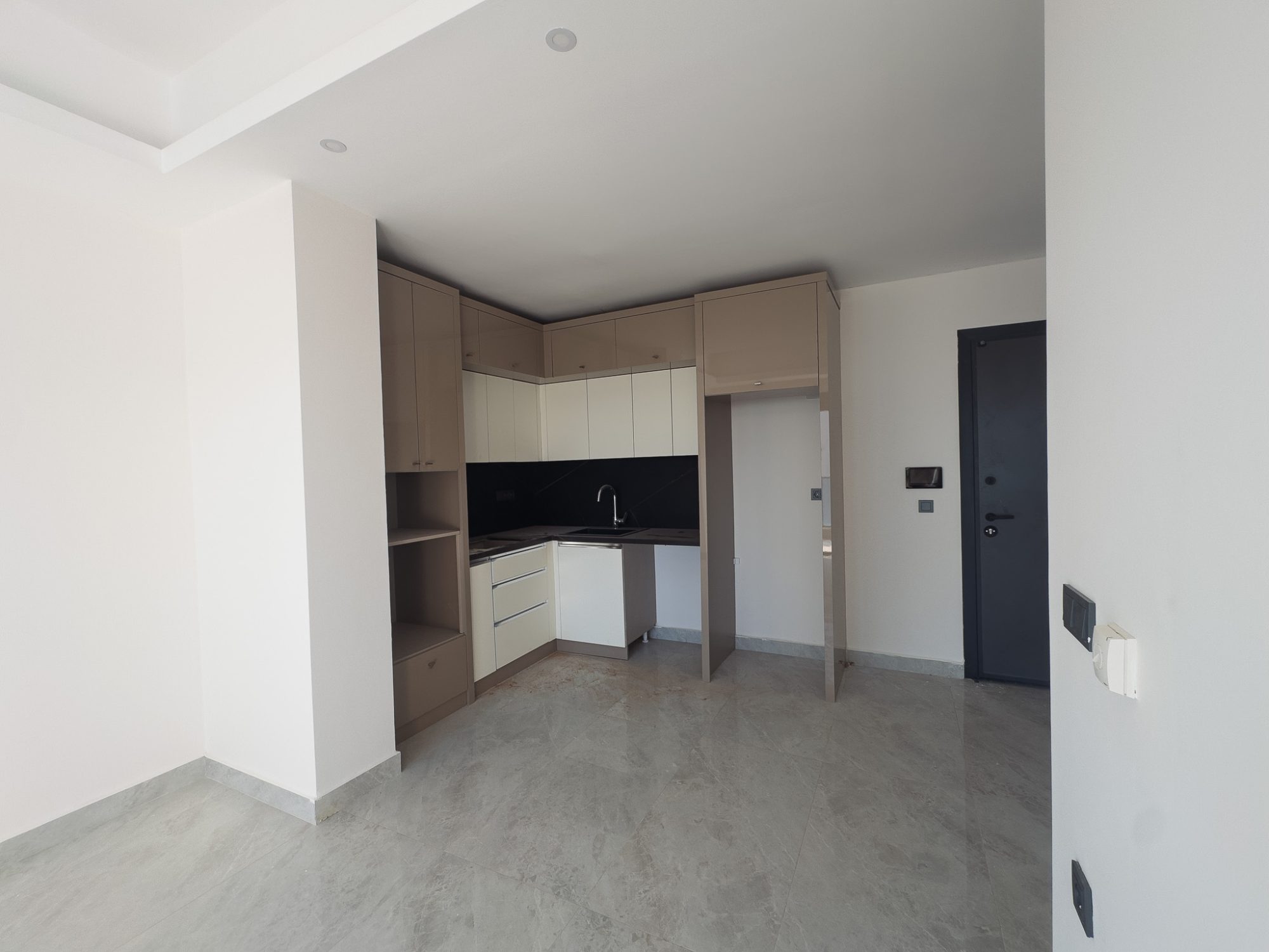 Residence for Sale in Mahmutlar, Alanya – 1+1 · 65 m² 26